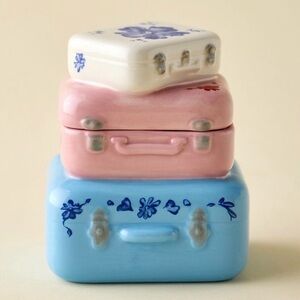 Ceramic ‘Hit the Road’ Ceramic Hang Painted Luggage Suitcase Trinket Box NEW NWT